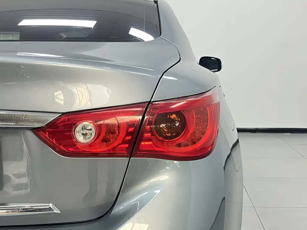 Infiniti Q50L — миниатюра 9