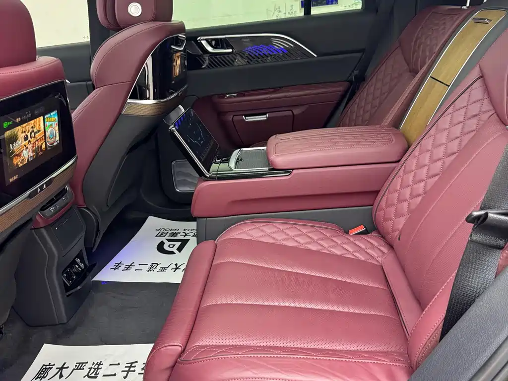 Hongqi Hongqi E-HS9 — миниатюра 7