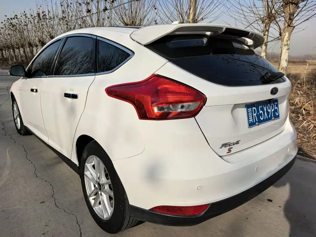 Ford Focus 2017 1.6L AT