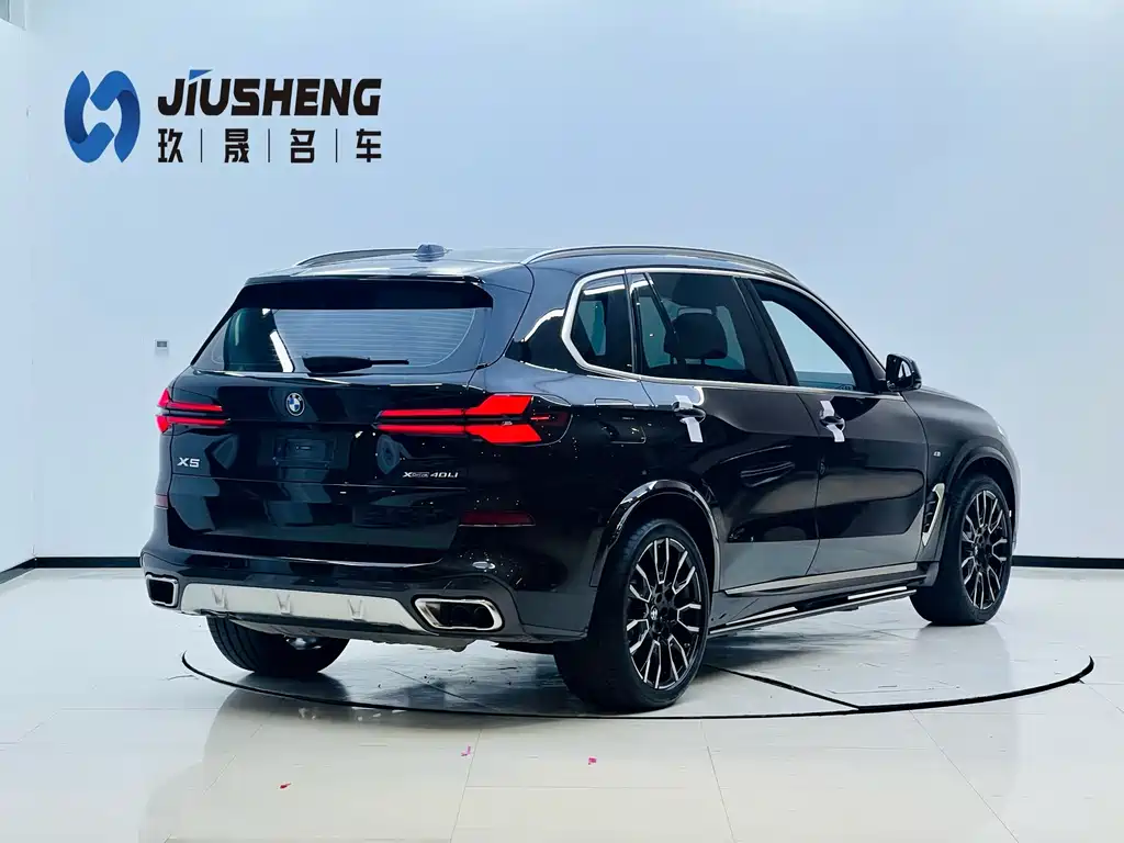 BMW X5 2023 xDrive 40Li M Sport