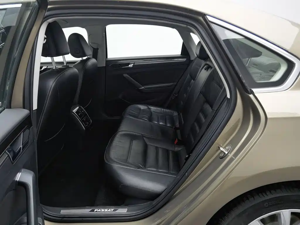 Volkswagen Passat — миниатюра 15