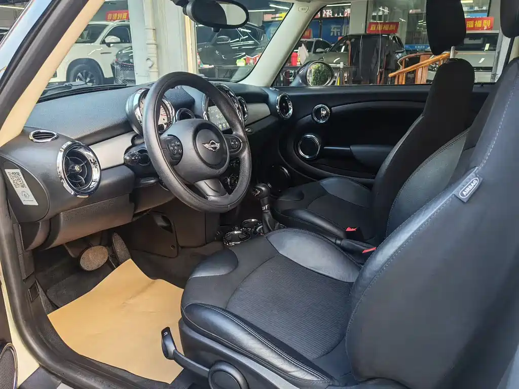 MINI Mini Clubman — миниатюра 4