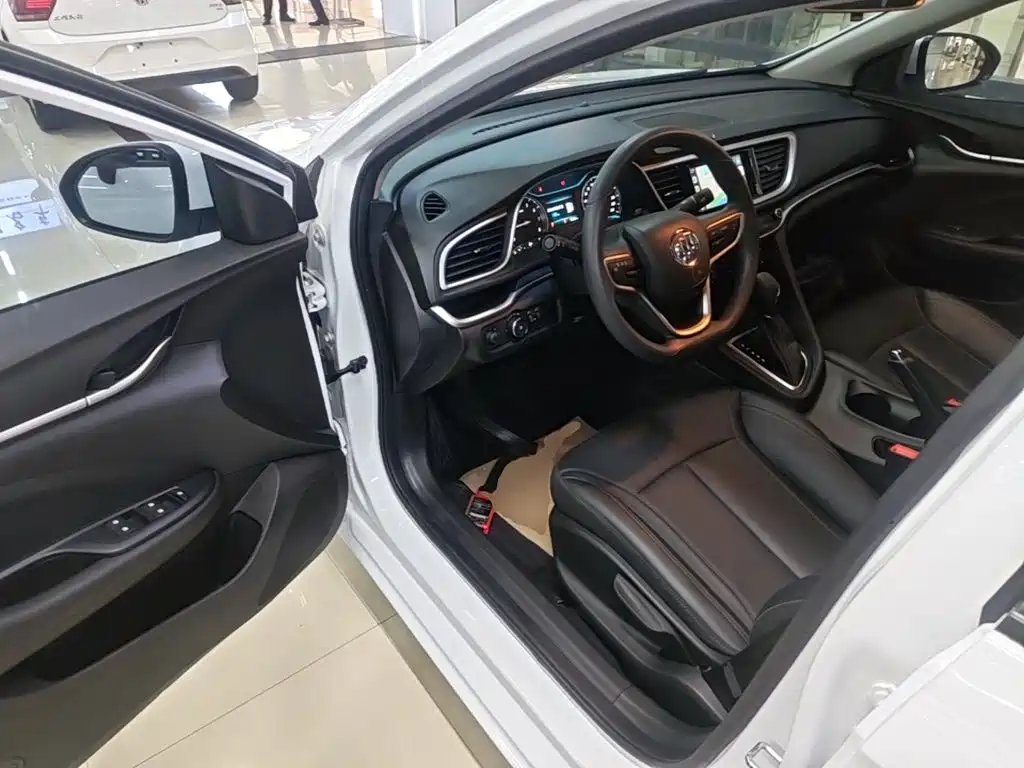 Buick Excelle — миниатюра 16