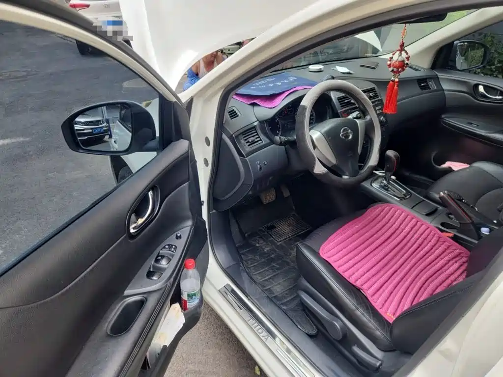 Nissan Tiida — миниатюра 13