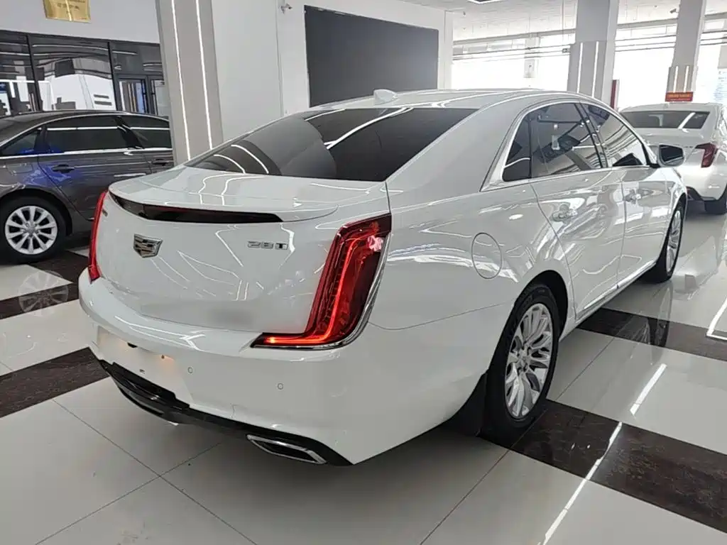 Cadillac XTS — миниатюра 7