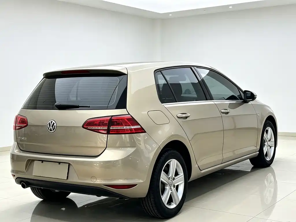 Volkswagen Golf — миниатюра 6
