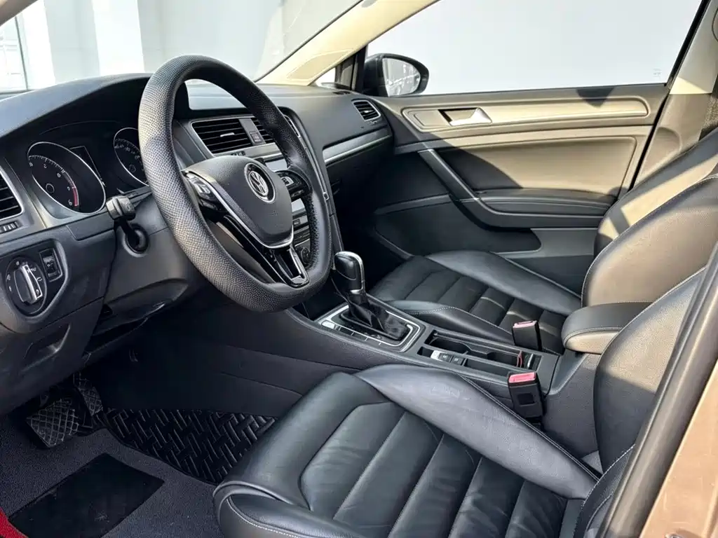 Volkswagen Golf — миниатюра 7