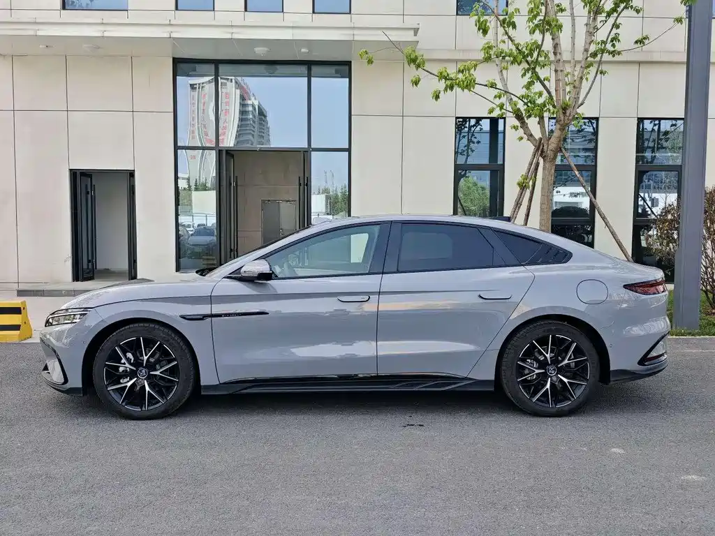 BYD Han 2025 DM-i 125KM Smart Drive