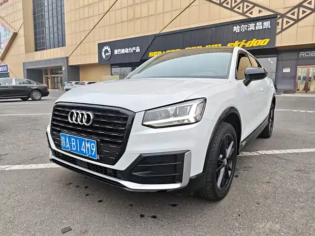 AUDI Q2L 2021