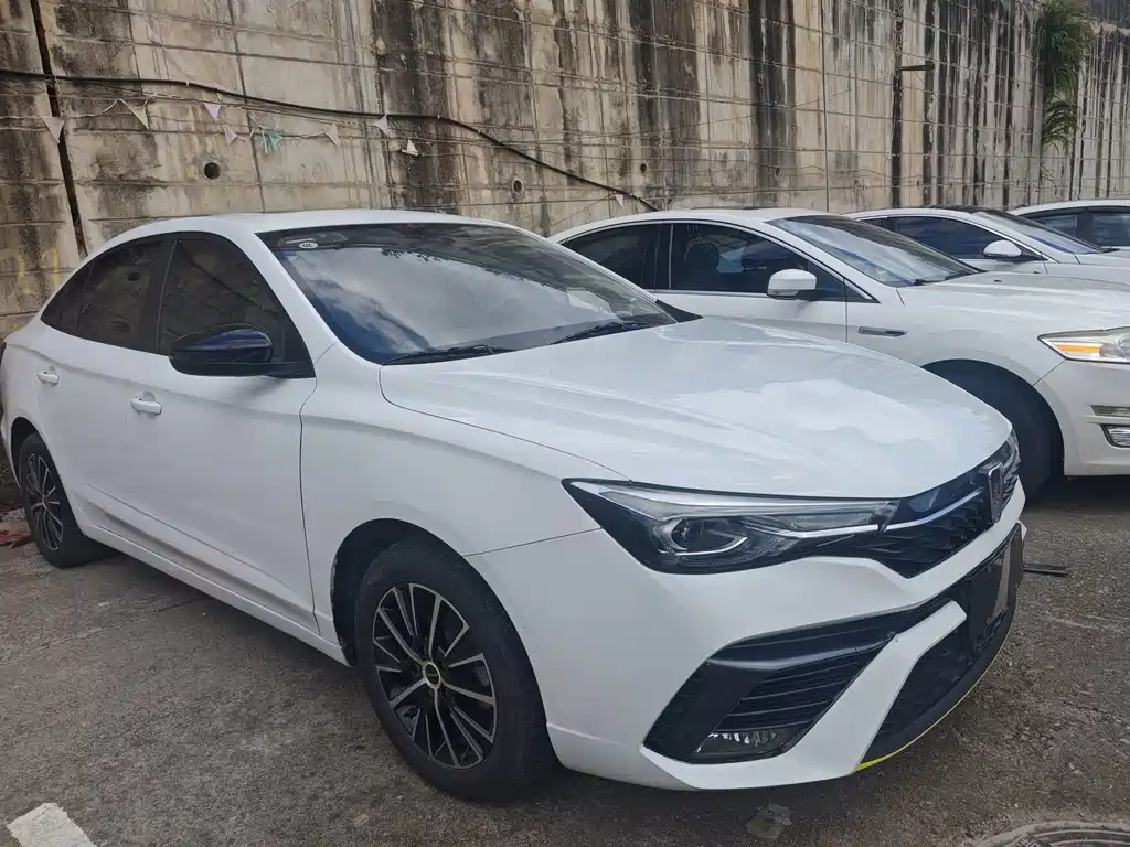 Roewe i5 — миниатюра 3