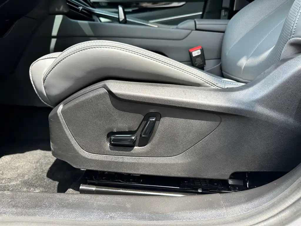 Geely Boyue — миниатюра 16