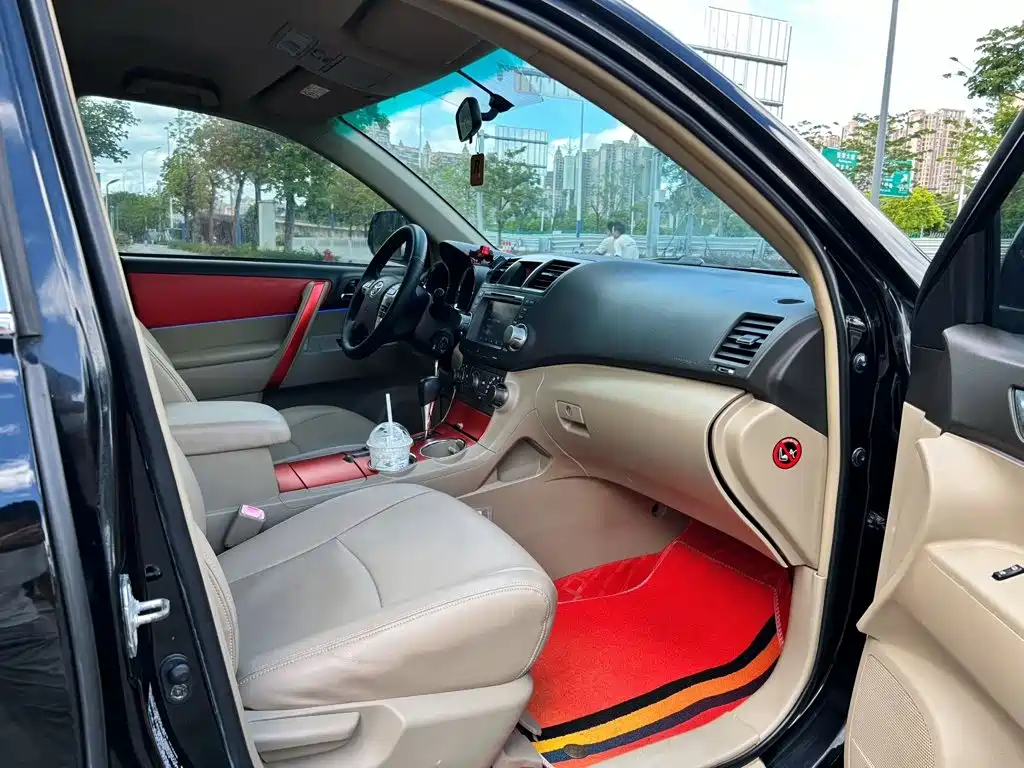 Toyota Highlander 2009 2.7L 5 мест Elite