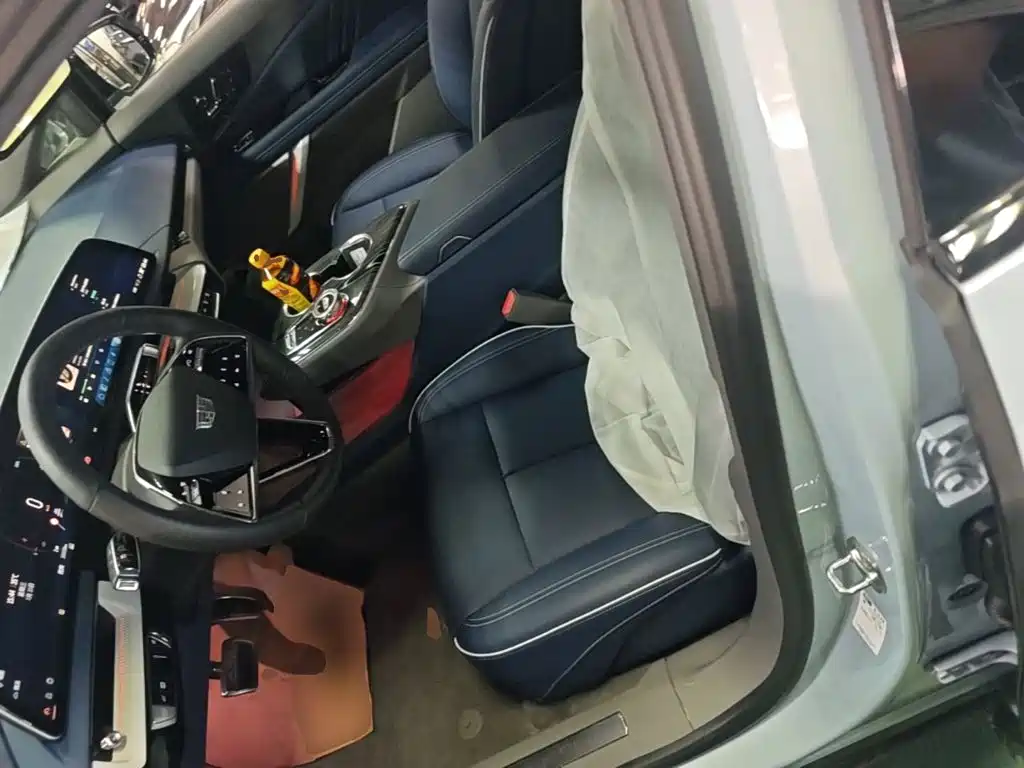 Cadillac IQ — миниатюра 15