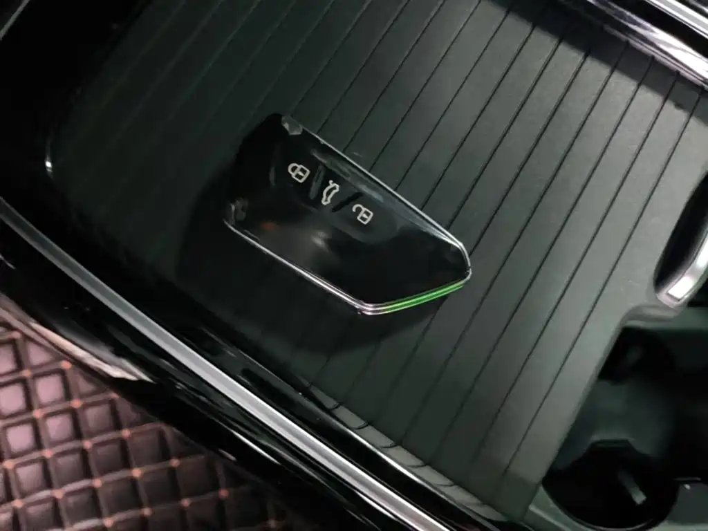 Volkswagen ID.4 X — миниатюра 9