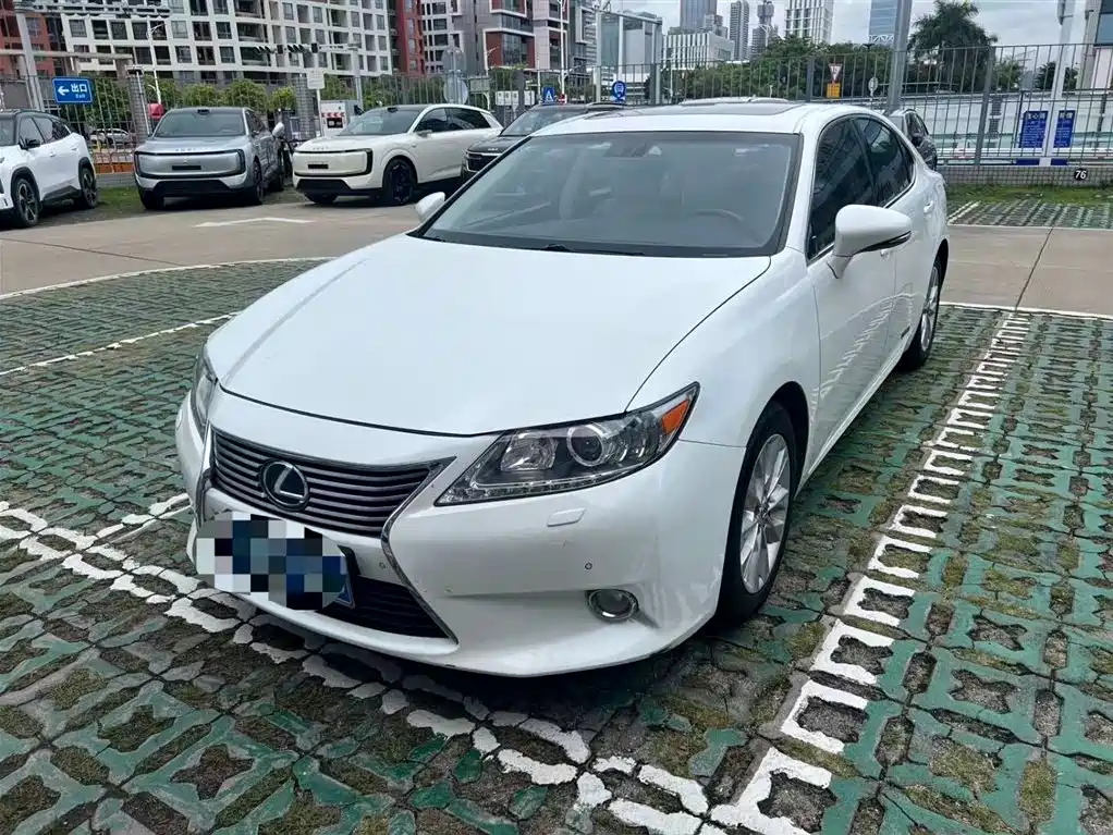 Lexus ES 2013