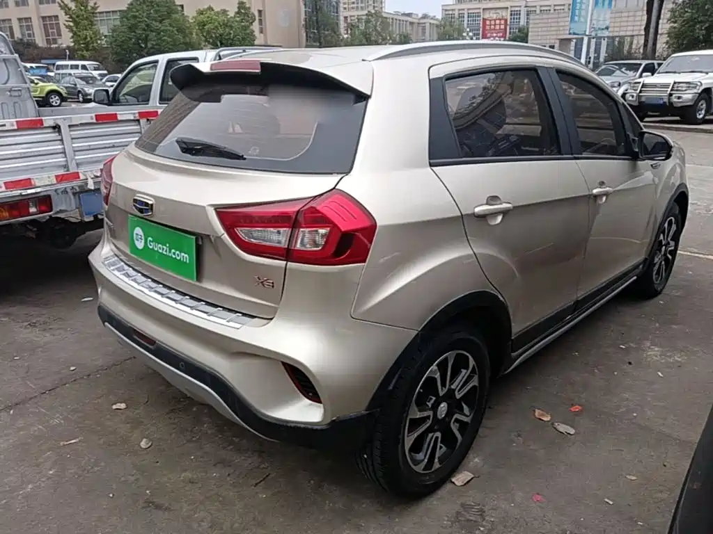 Geely Vision X3 — миниатюра 7