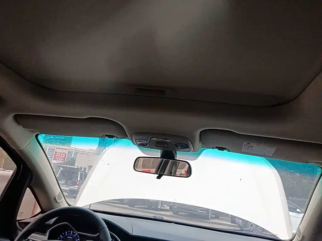 Geely Vision X3 — миниатюра 18
