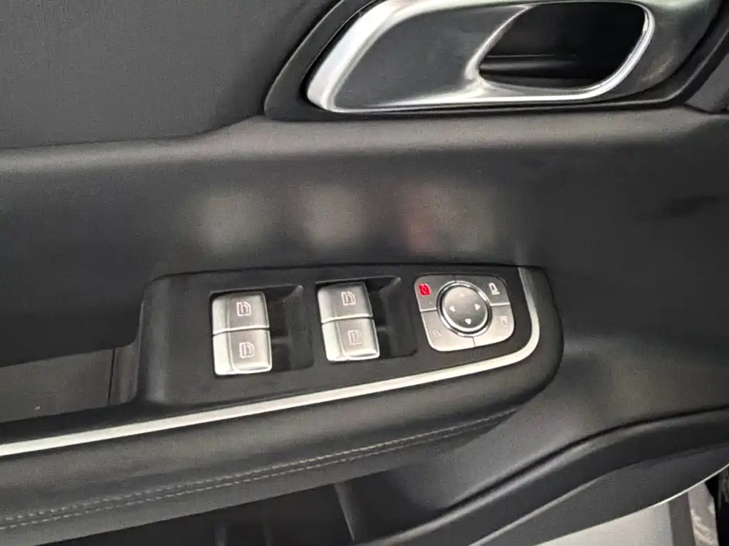 Li Auto Li ONE — миниатюра 23