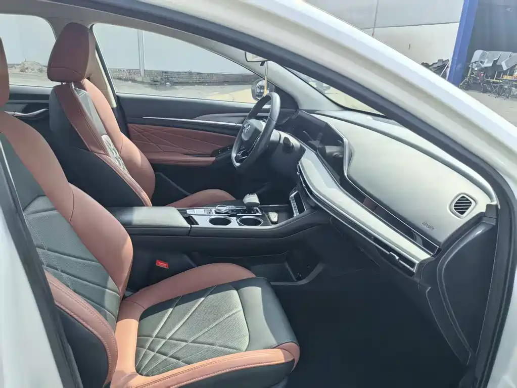 Changan Eado — миниатюра 12
