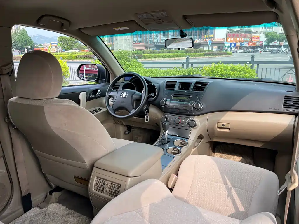 Toyota Highlander — миниатюра 8