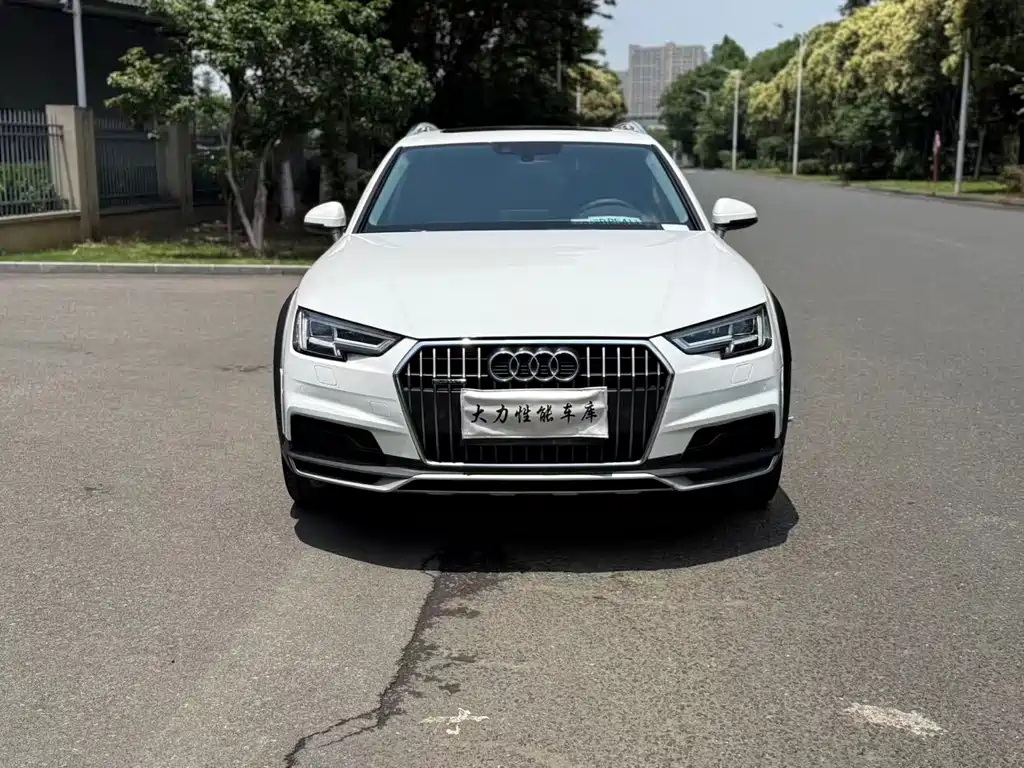 Audi A4 2019 45 TFSI allroad quattro Fashion