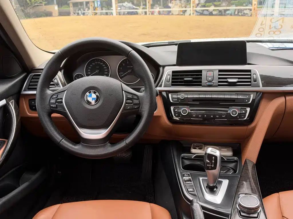 BMW 3 Series — миниатюра 12