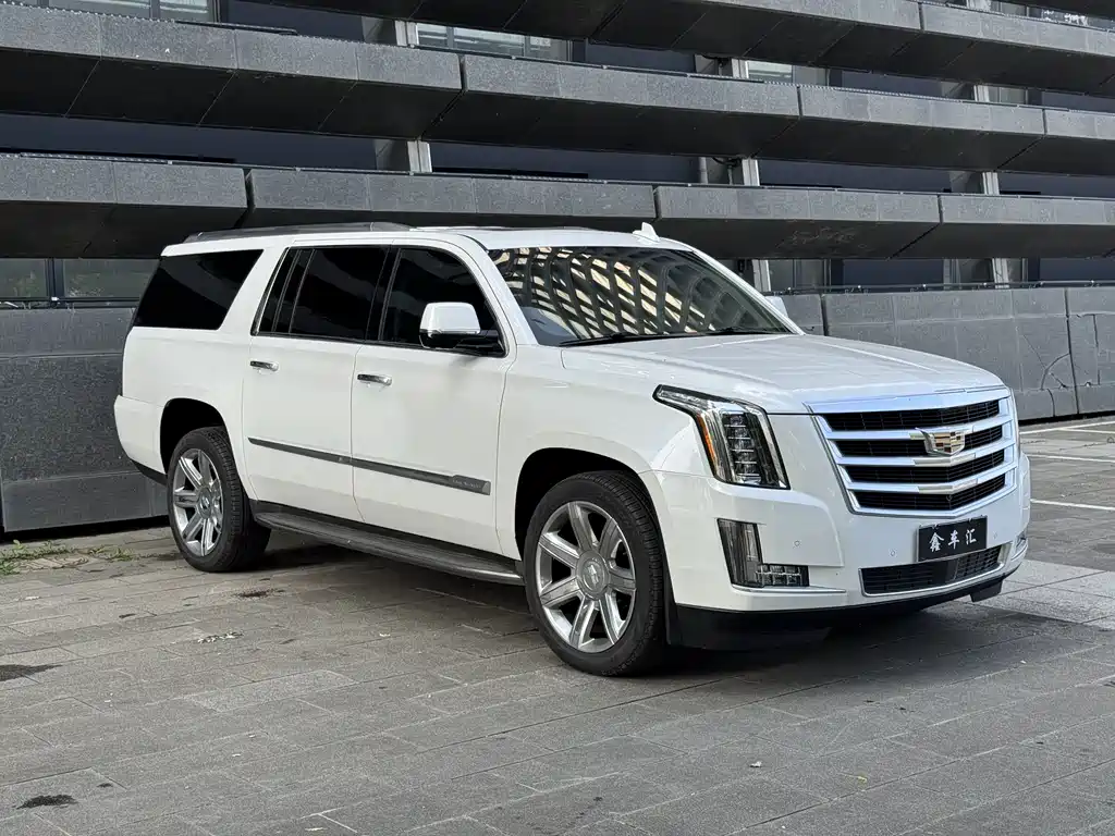 Cadillac Escalade — миниатюра 3
