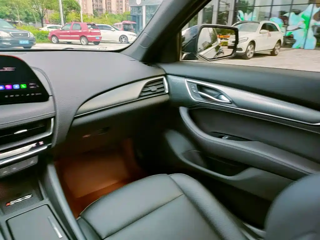 Cadillac CT5 — миниатюра 24