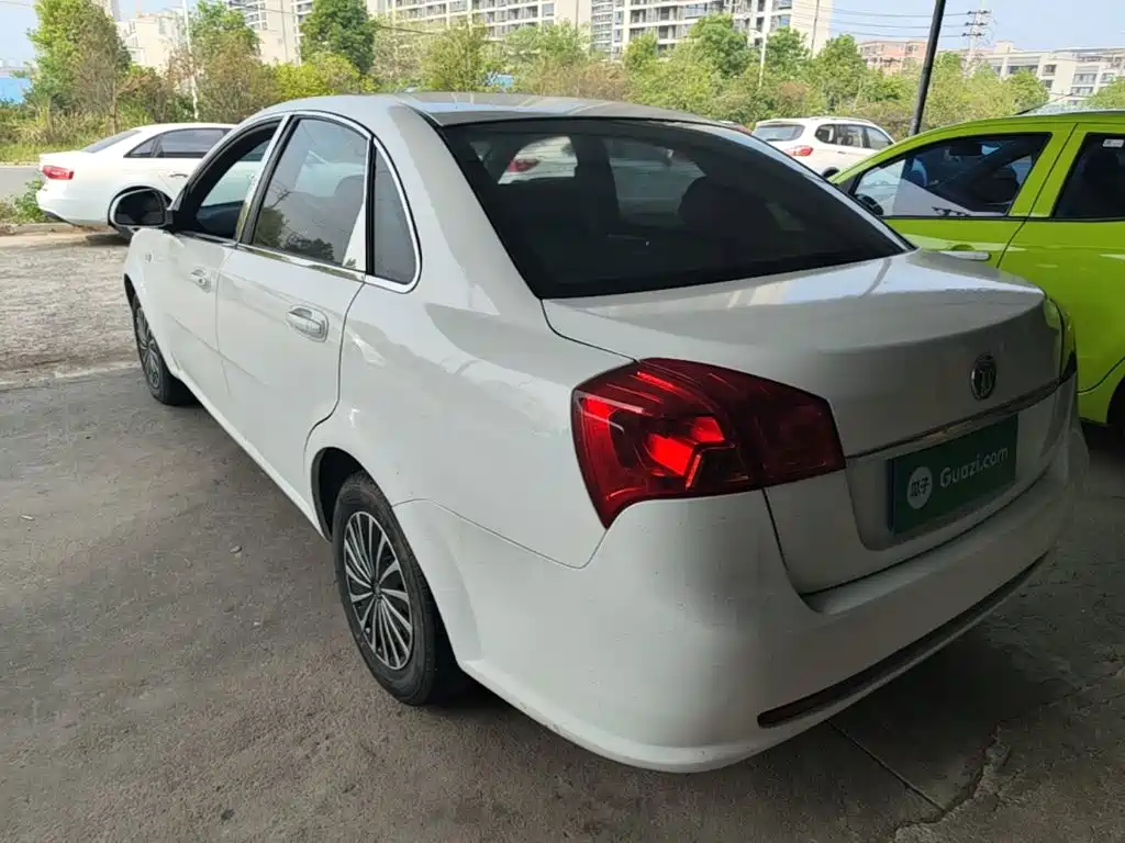 Buick Excelle — миниатюра 5