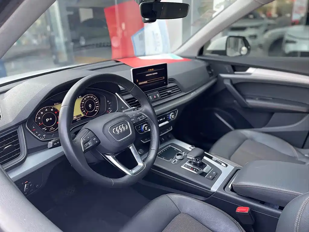 Audi Q5L — миниатюра 10