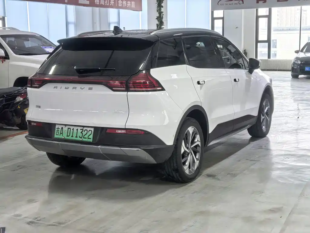 Aiways Aiways U5 — миниатюра 9