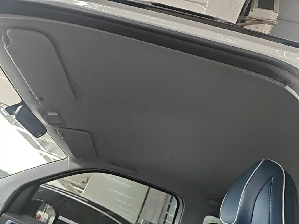 Wuling MINIEV — миниатюра 18