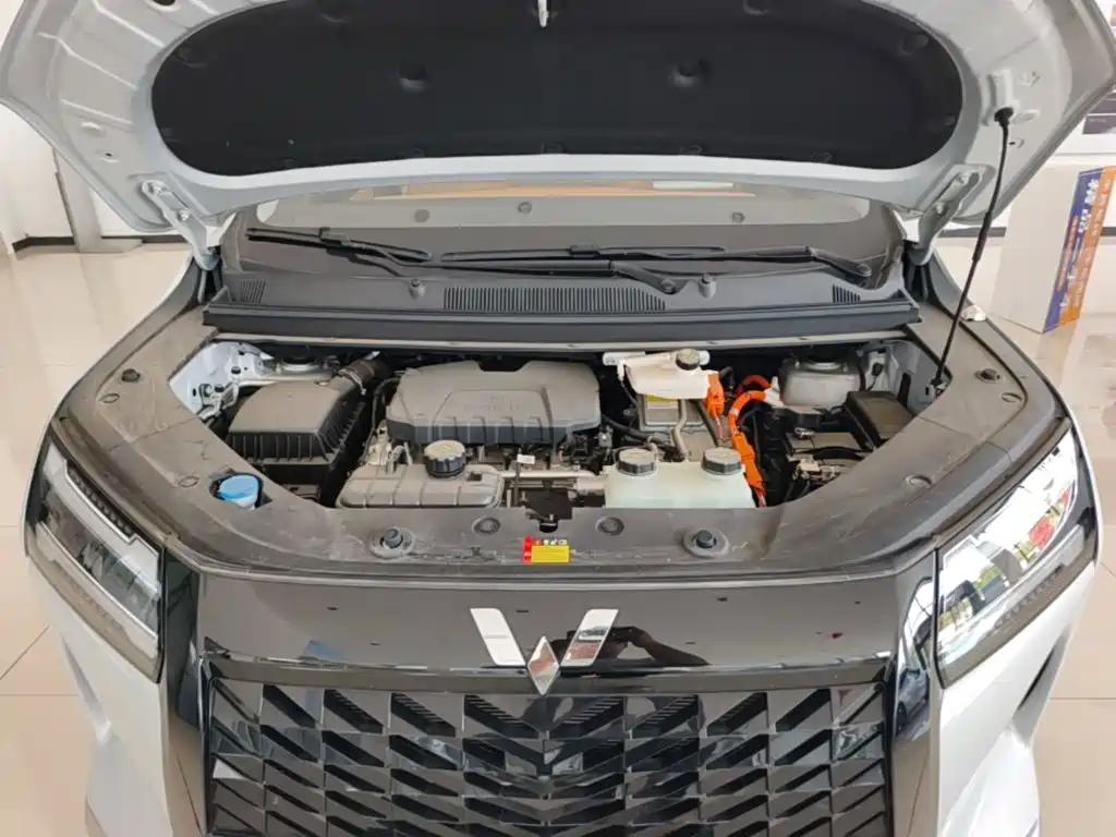 Wuling Xingguang 730 New Energy — миниатюра 20
