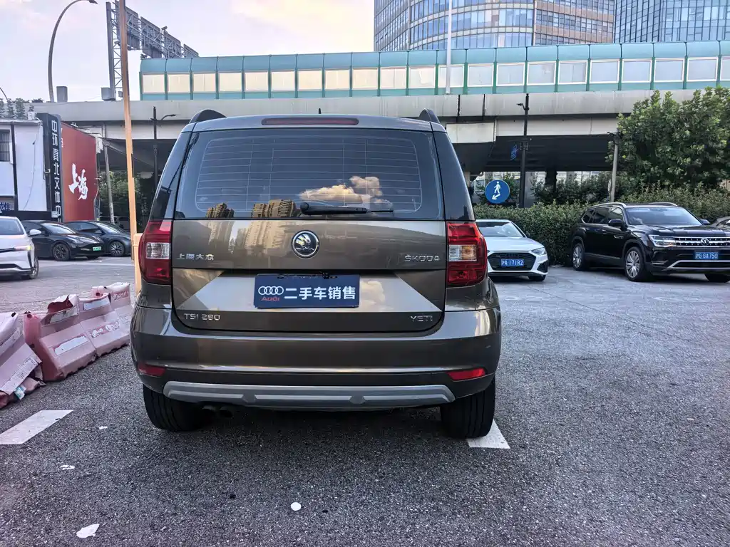 Skoda Yeti 1.4TSI DSG Innovation Edition, фото 5