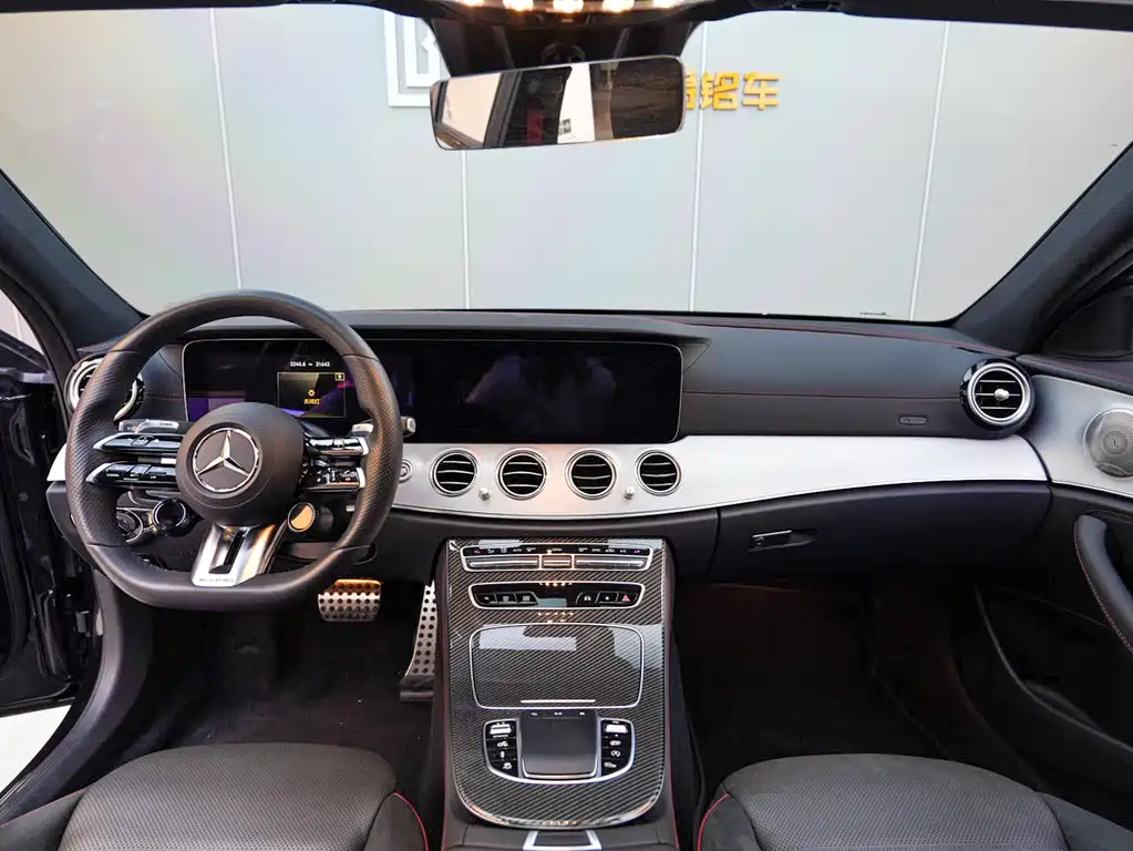 MERCEDES-BENZ E CLASS AMG