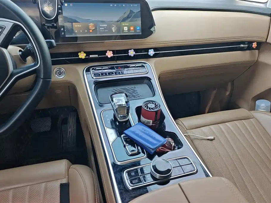 JAC Motors RUIFENG RF8 PHEV