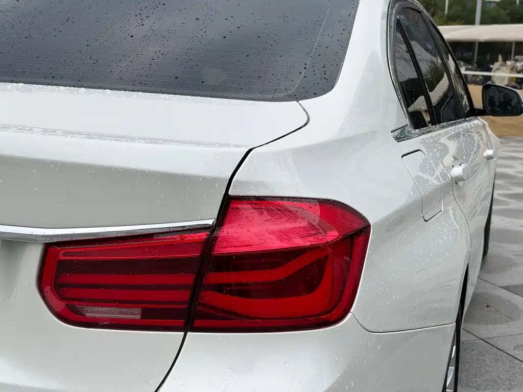 BMW 3 Series — миниатюра 19