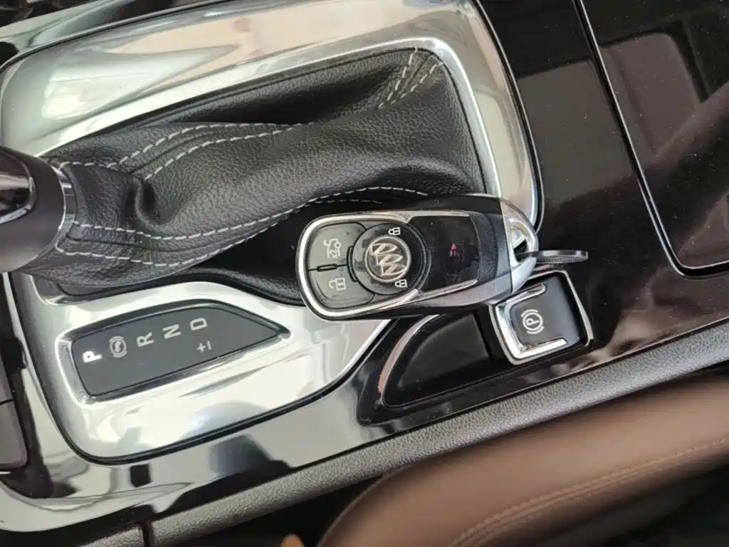 Buick Regal — миниатюра 9
