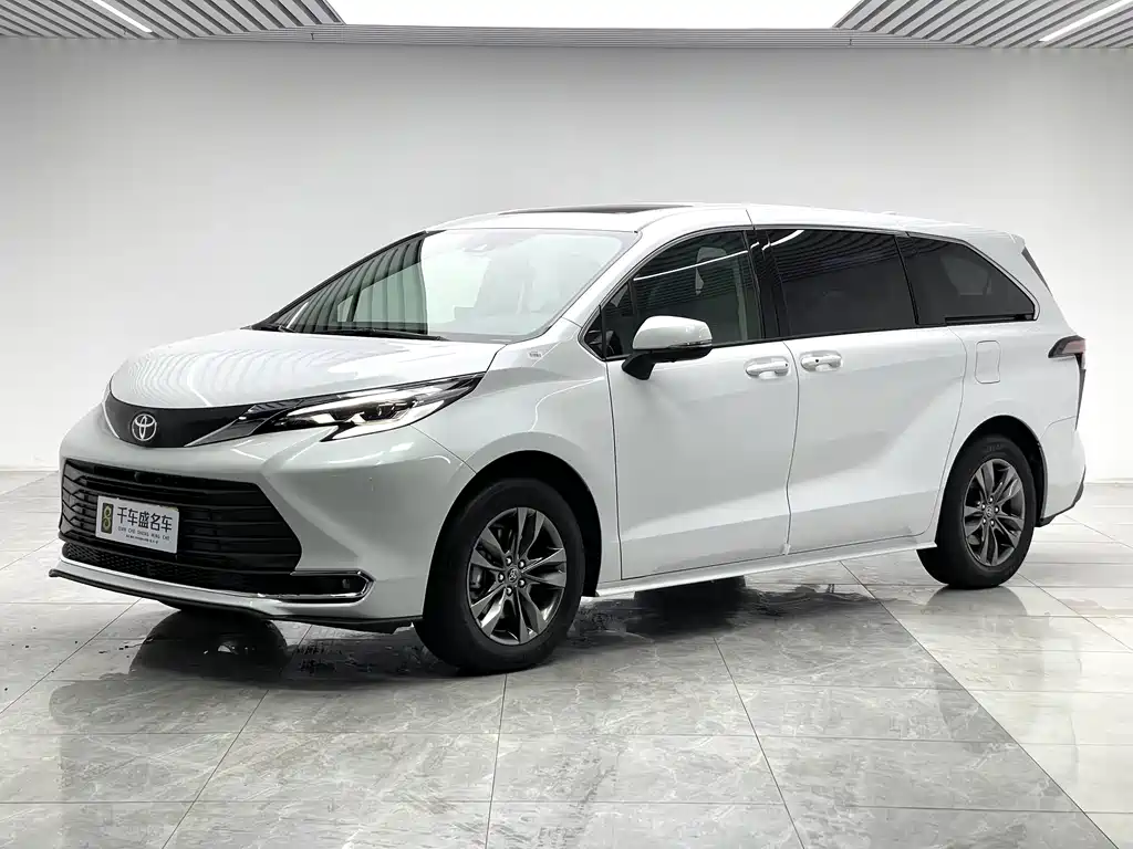 Toyota Sienna 2026