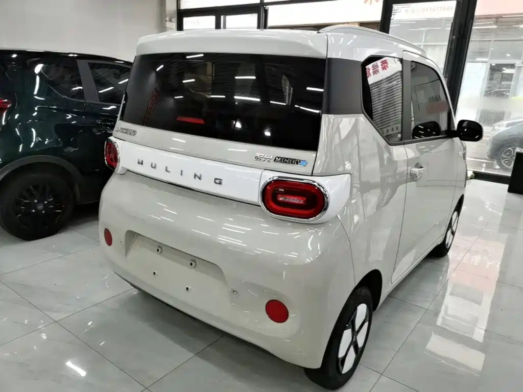 Wuling MINIEV — миниатюра 7