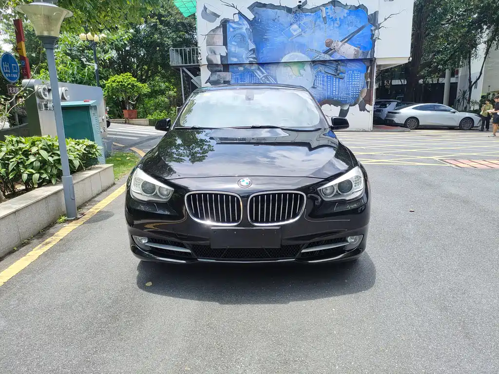 BMW 5 Series GT 5 GT 2010 535i Luxury