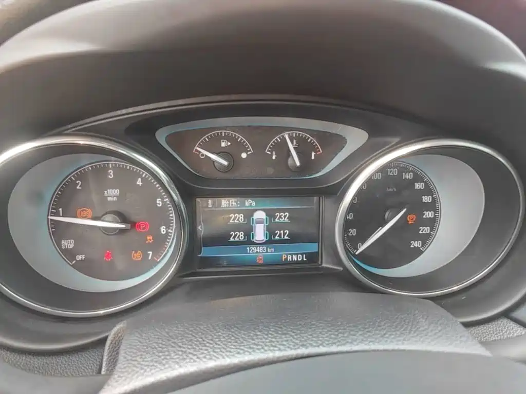 Buick Envision Plus — миниатюра 12