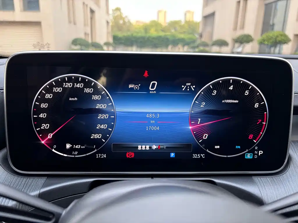 Mercedes-Benz C-Class — миниатюра 18