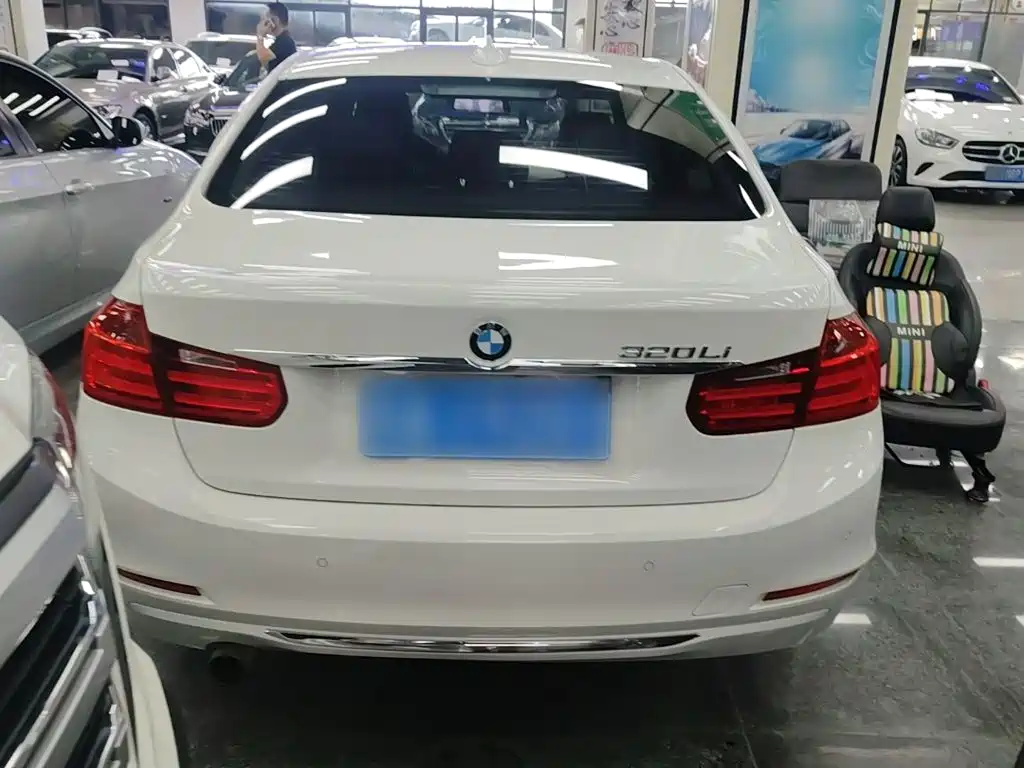 BMW 3 Series — миниатюра 6