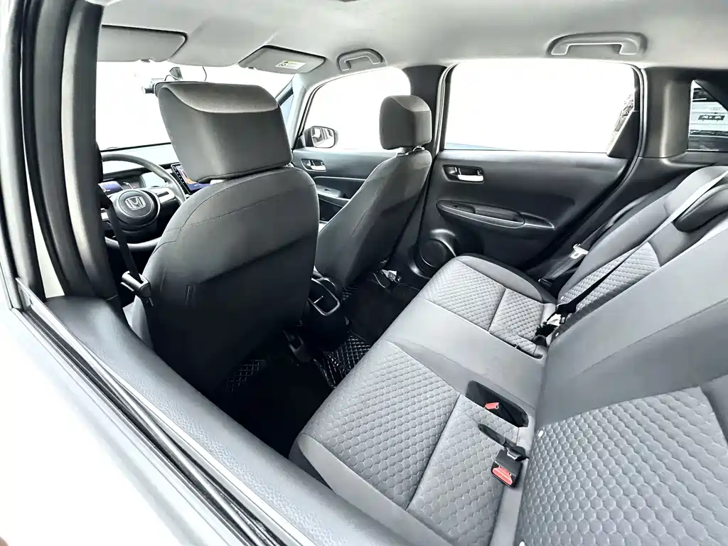 Honda Fit — миниатюра 7