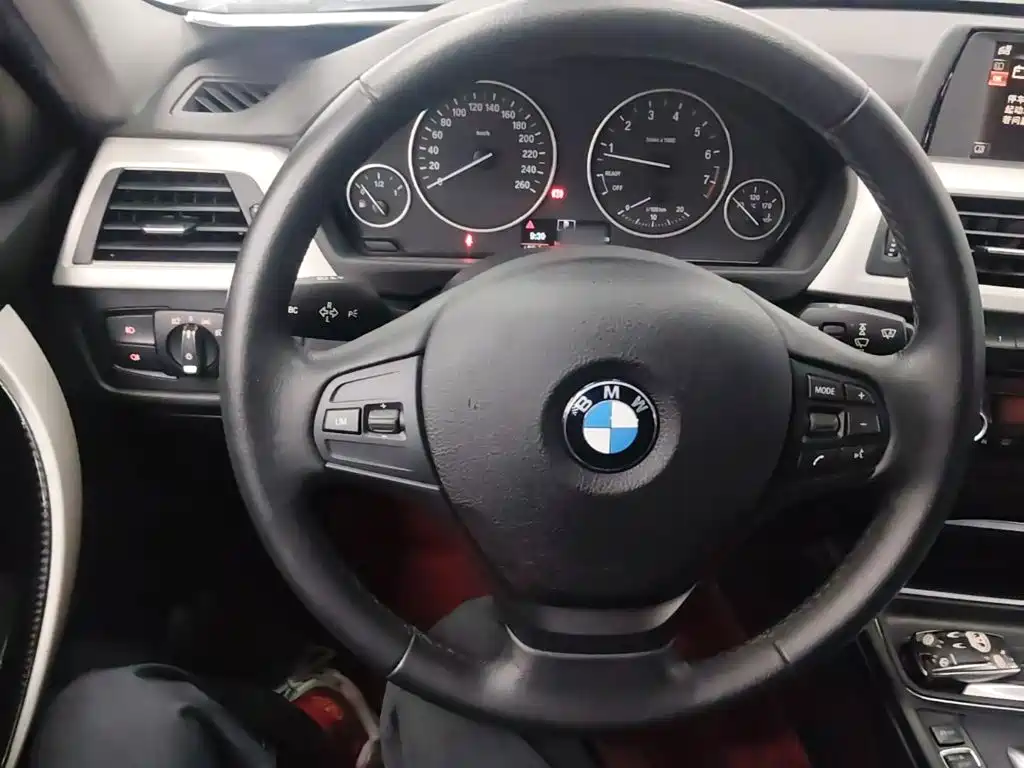 BMW 3 Series — миниатюра 11