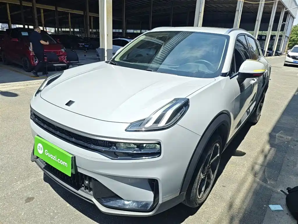 Lynk & Co 06 EM-P 2023