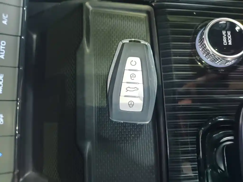 Geely Xingyue L — миниатюра 9