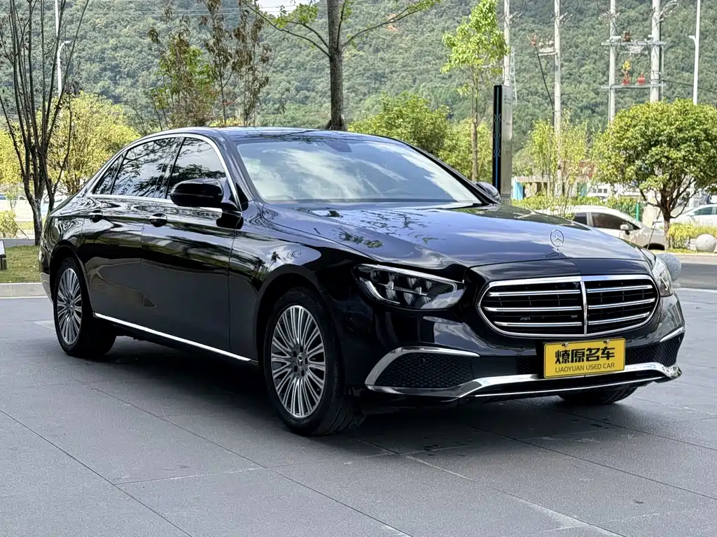 Mercedes-Benz E-Class — миниатюра 3