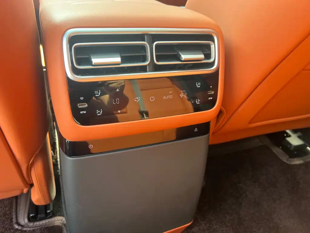 Li Auto Li L6 — миниатюра 16